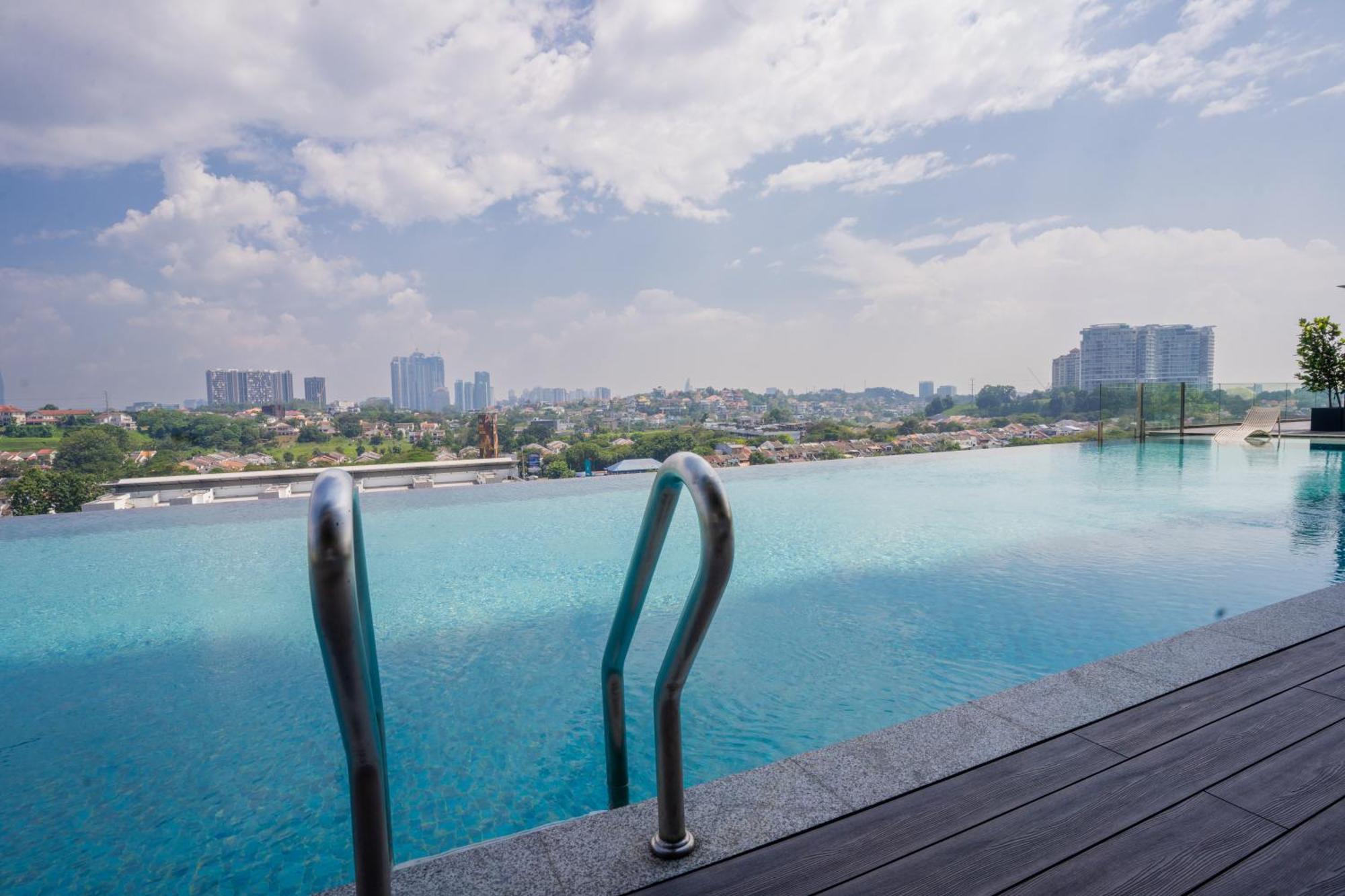 Societe Suites By Ihost Global Kuala Lumpur Extérieur photo