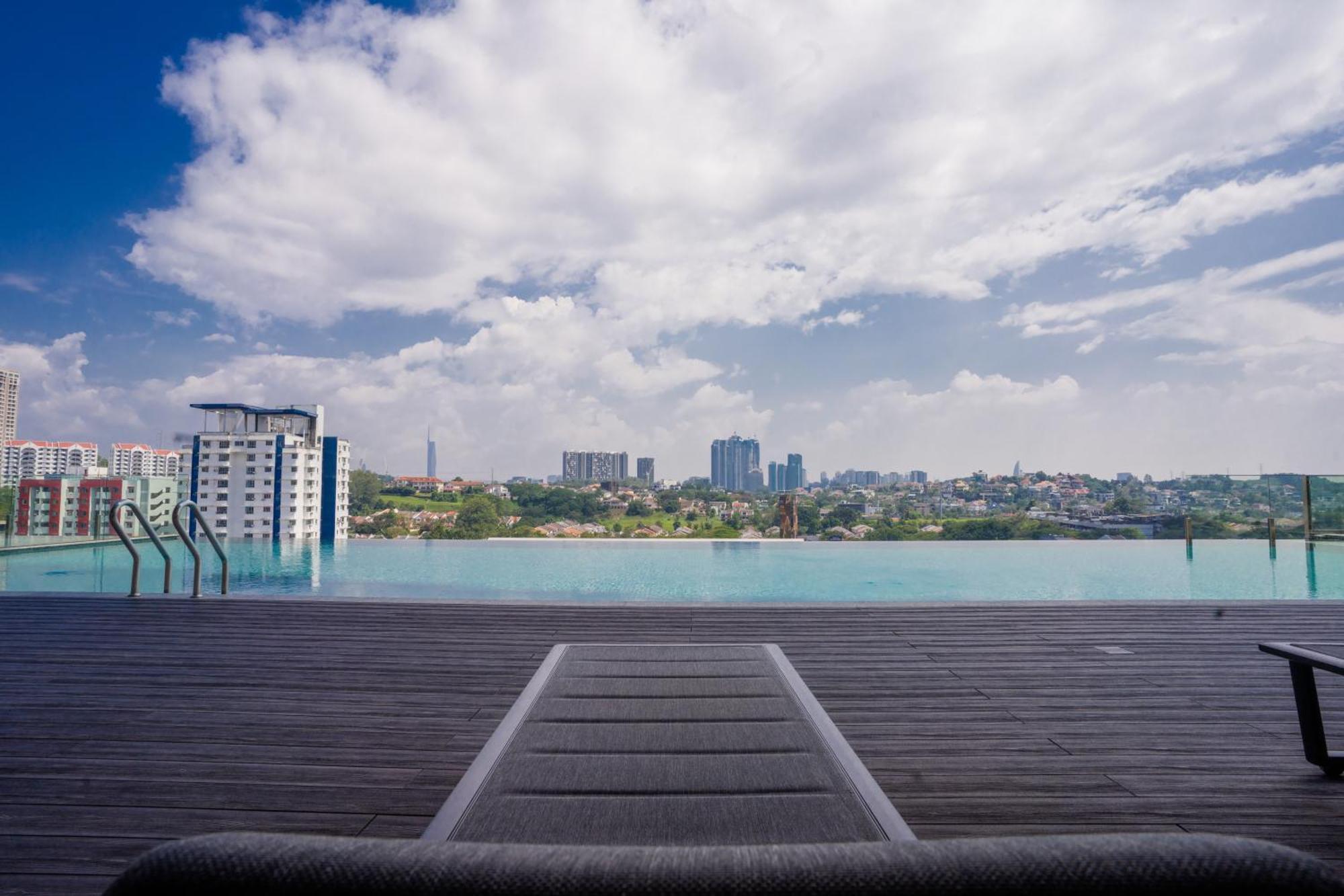 Societe Suites By Ihost Global Kuala Lumpur Extérieur photo