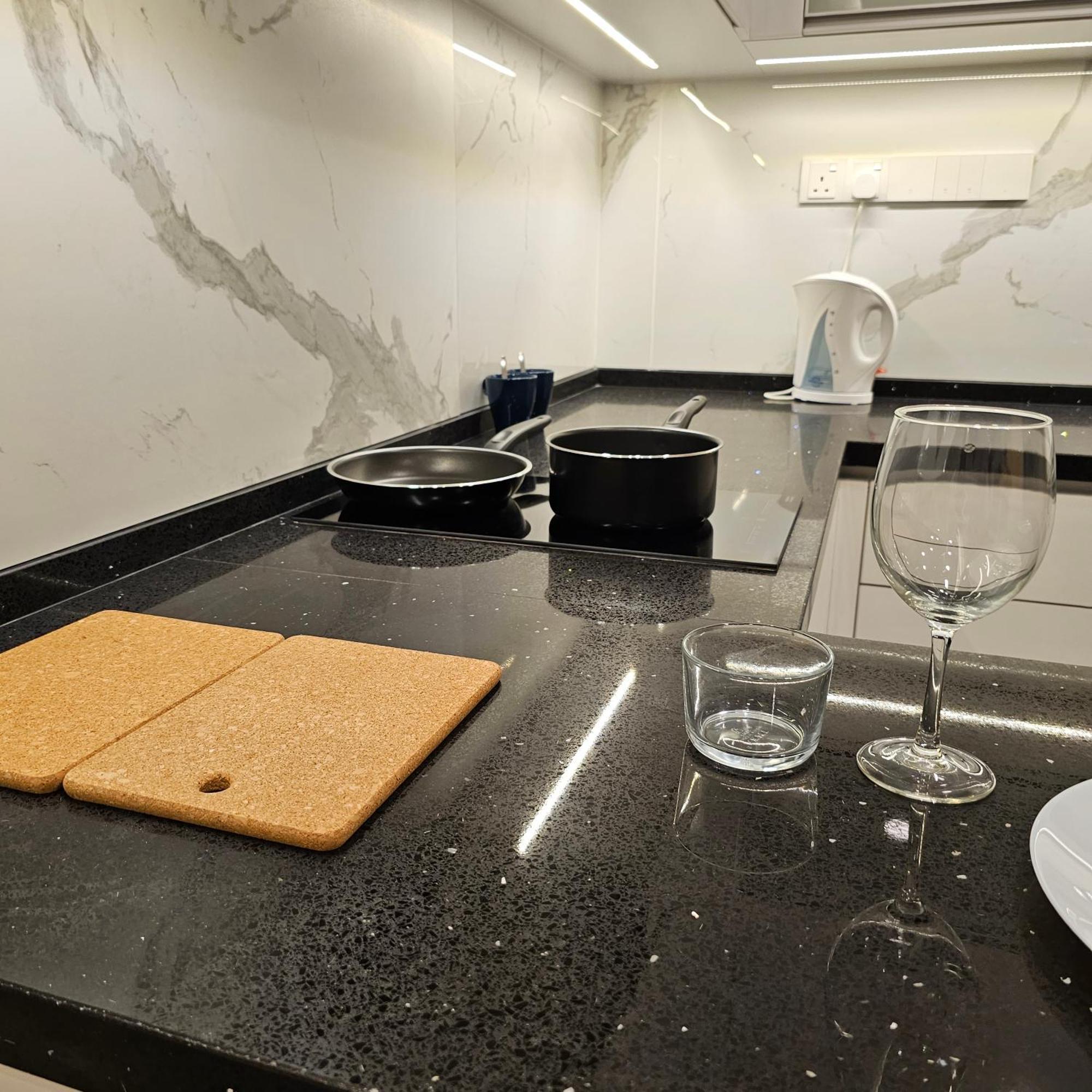 Societe Suites By Ihost Global Kuala Lumpur Extérieur photo